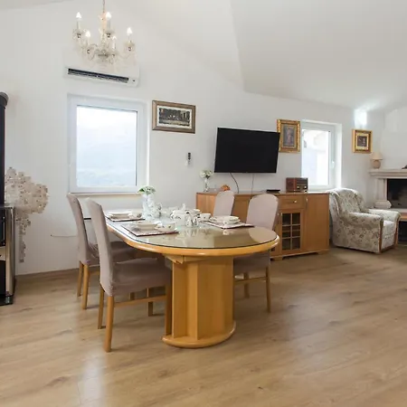 Cozy In Podgrade Apartament *